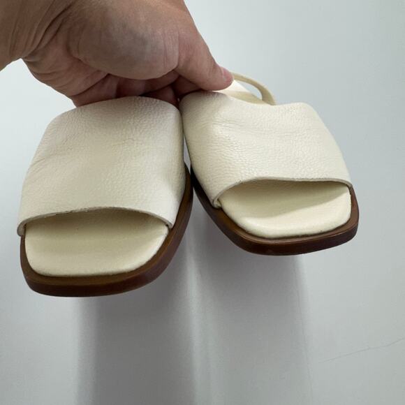 Zara Sandals Womens 37 6 White Cream Slingback Leather Flats - Picture 3 of 9